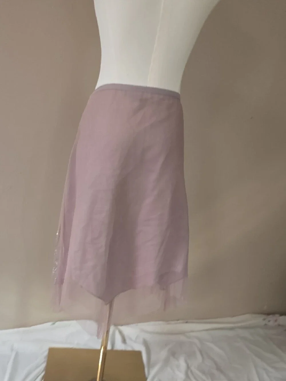Wet Seal Mauve Asymmetrical Sequin Hem Skirt - Picture 5 of 12